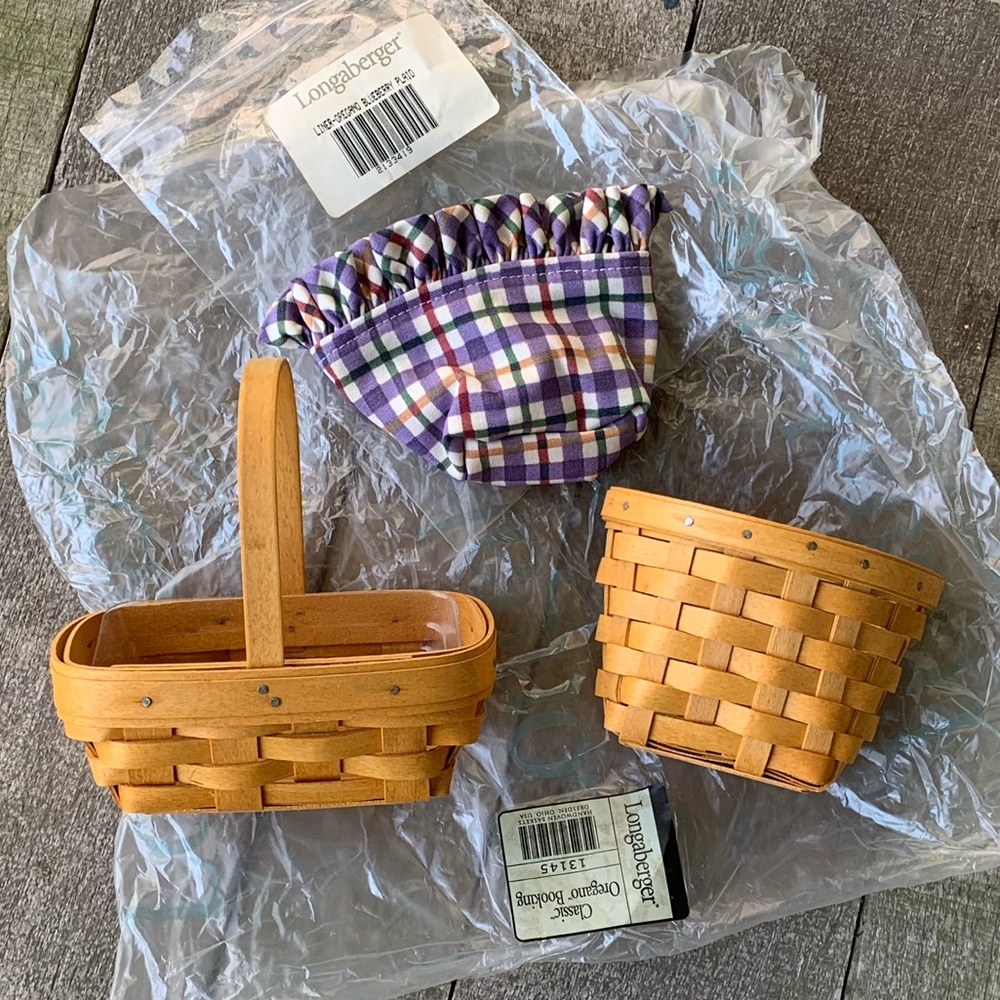 Longaberger Baskets, Oregano and Parsley Booking Baskets - Picture 3 of 7